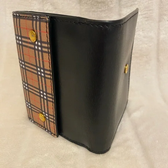 Authentic Burberry Black Leather and Plaid Canvas Wallet - Picture 4 of 10